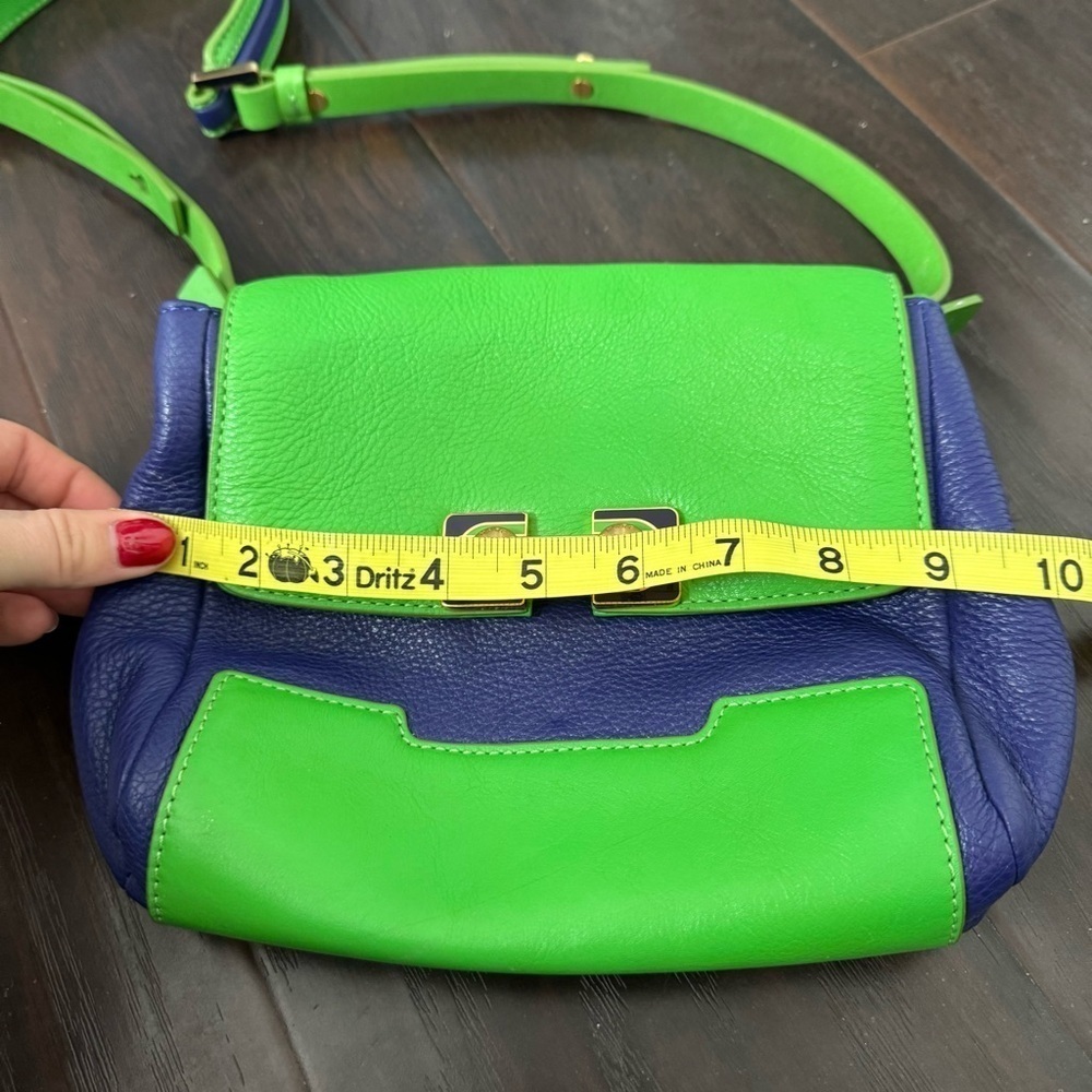 MARC BY MARC JACOBS BOB'S MEMPHIS LEATHER BAG - Picture 8 of 9